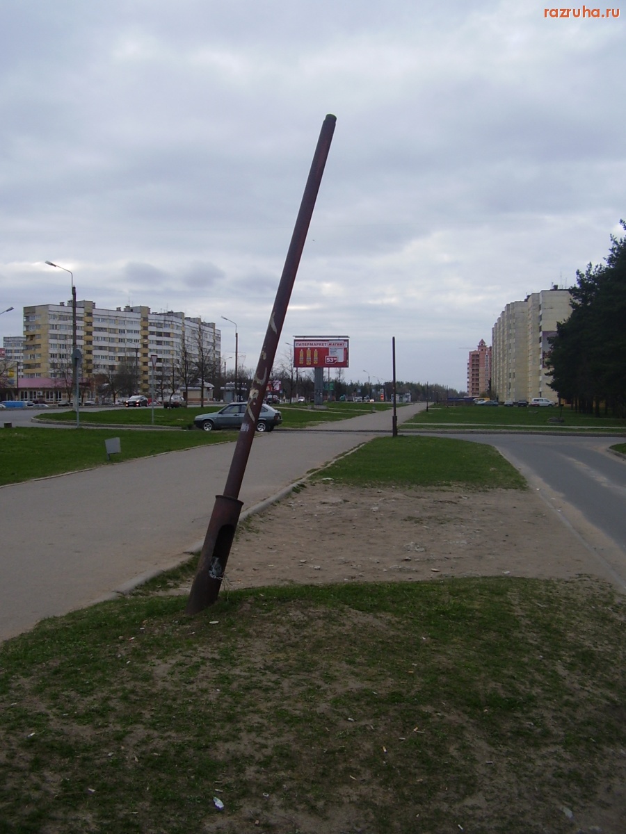 Кингисепп - Фонари на пешеходной дорожке