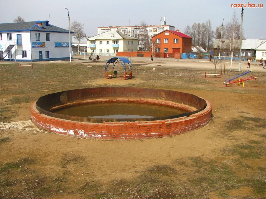 Сернур - Фонтан на детской площадке