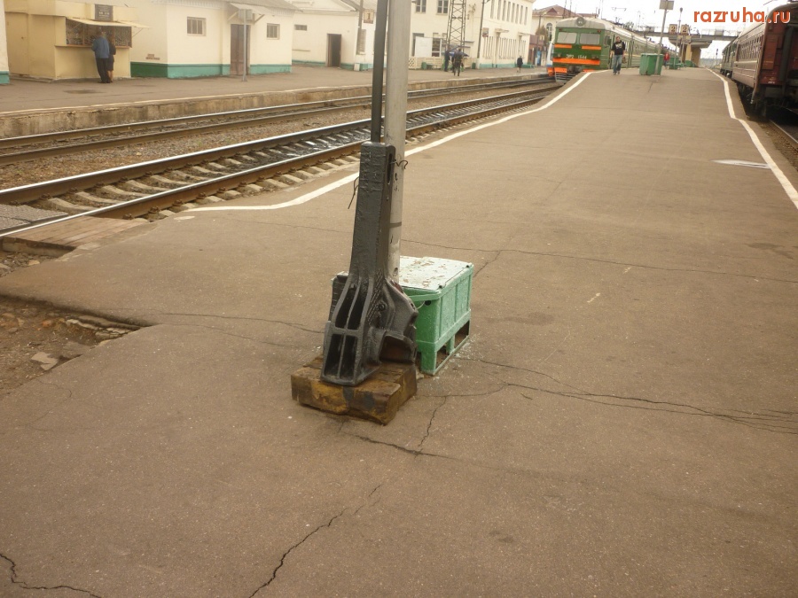 Ожерелье - Памятник сцепки