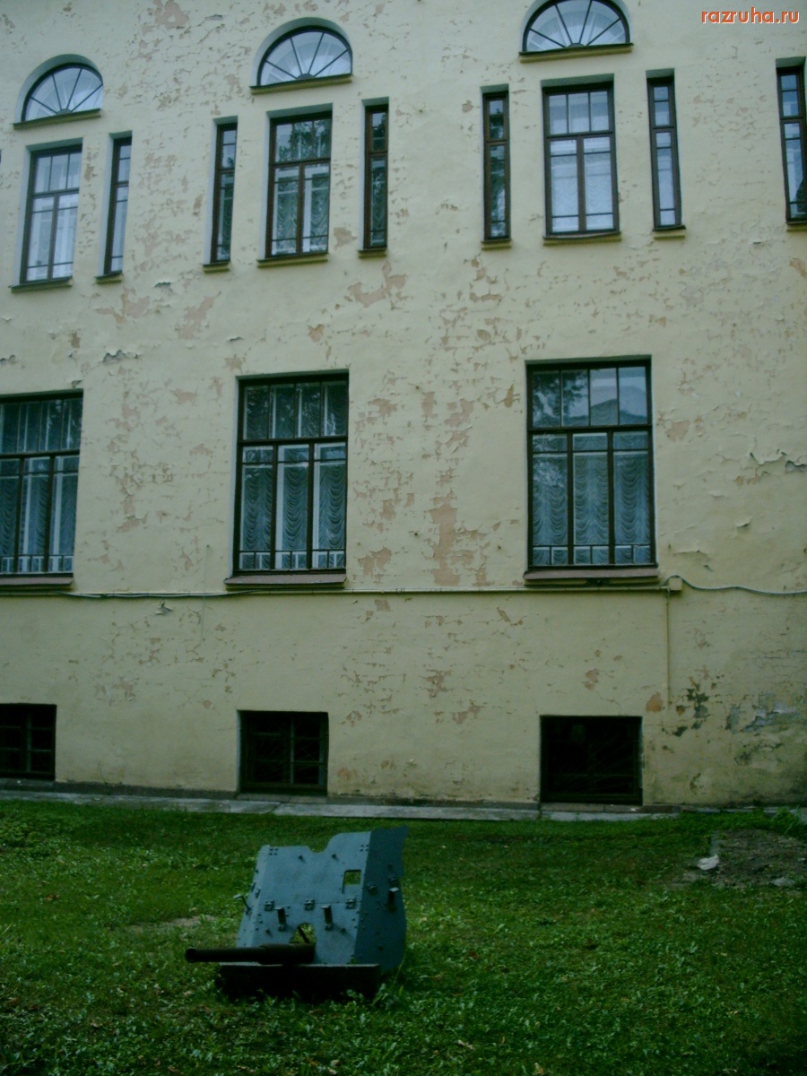 Псков - Во дворе музея