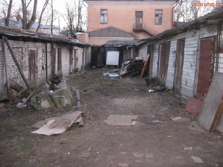 Псков - Что-то типа гаражей