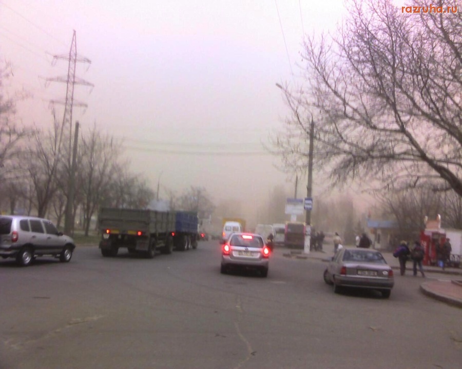 Погода - пылевая буря, время 14:25