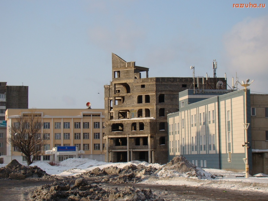 Холмск - Недостройка слева