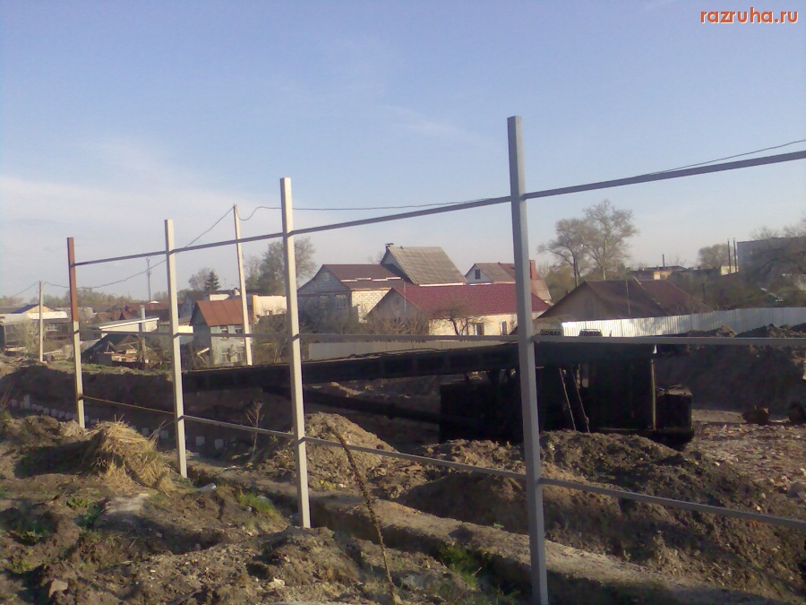 Автомобили - Это сваебойная машина