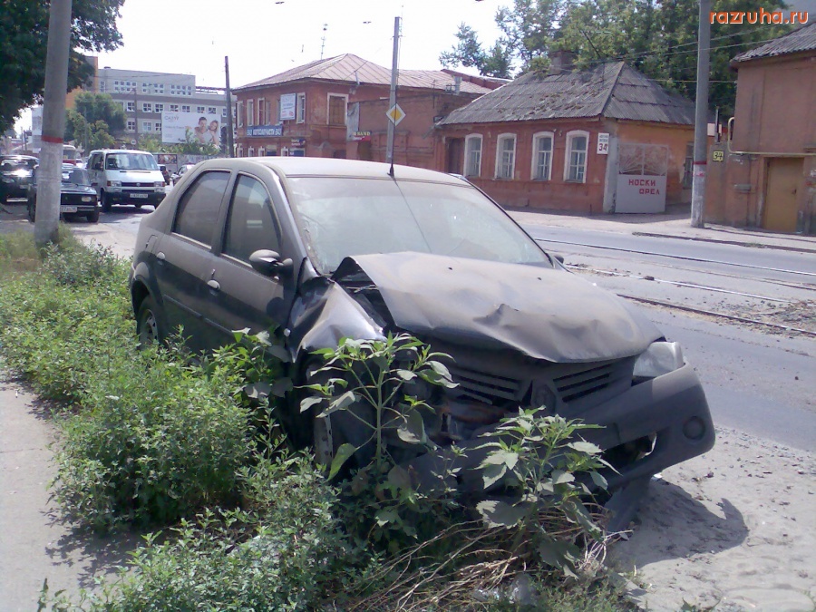 Автомобили - Стоит давно