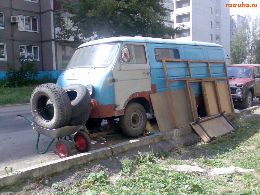 Автомобили - Фургон