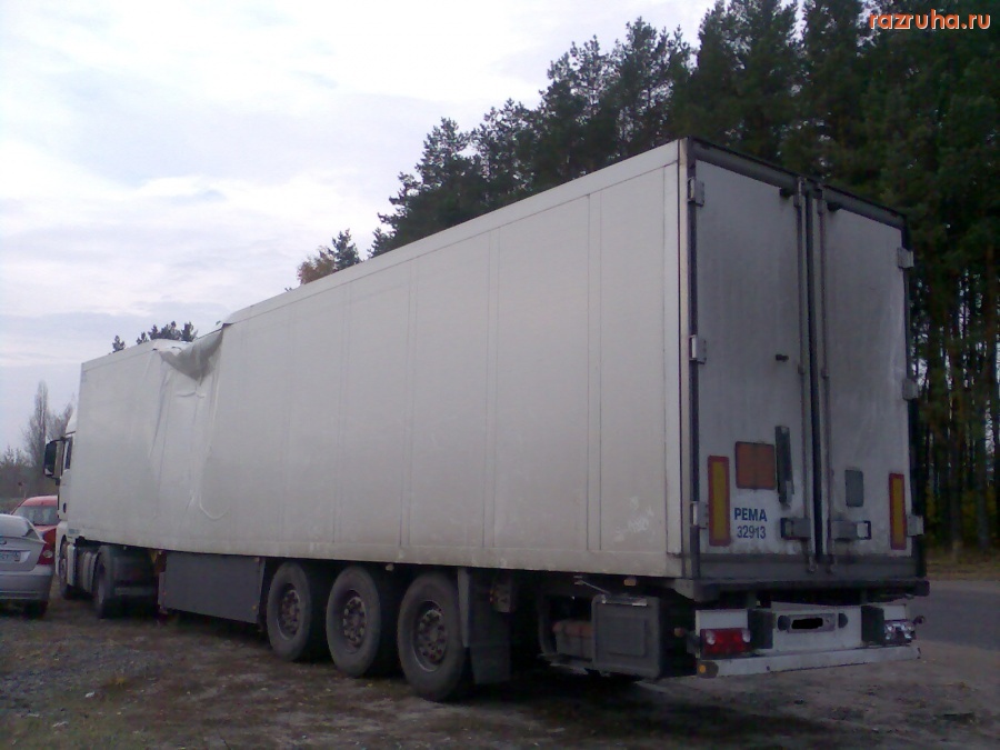 Автомобили - Мятая крыша