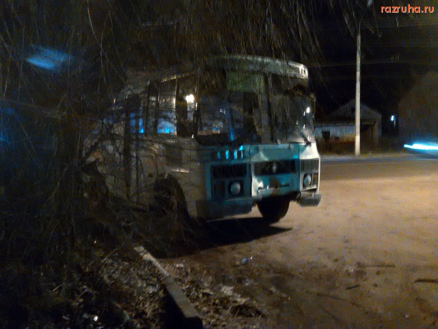 Автомобили - Маршрутка после сбивания пешехода