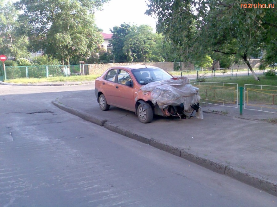 Автомобили - Аварийная