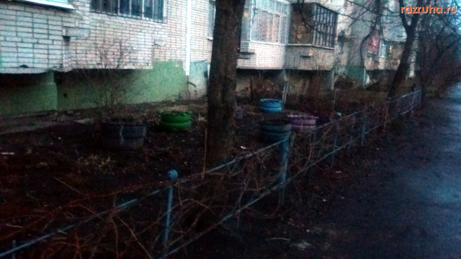 Сумы - Возле дома