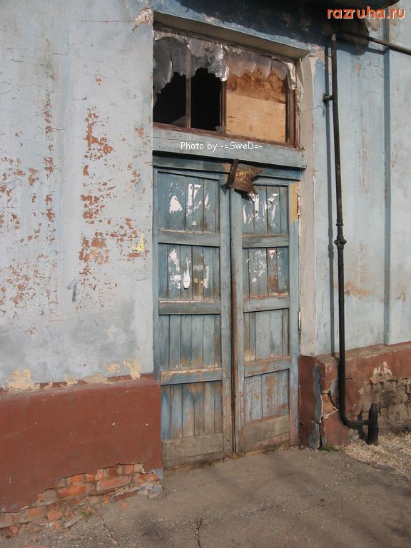 Новомосковск - Запасной выход из жилого дома