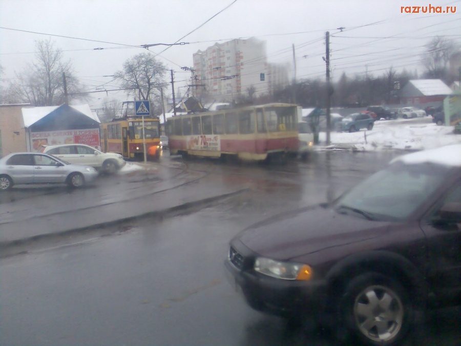 ДТП - У трамвая упал пантограф