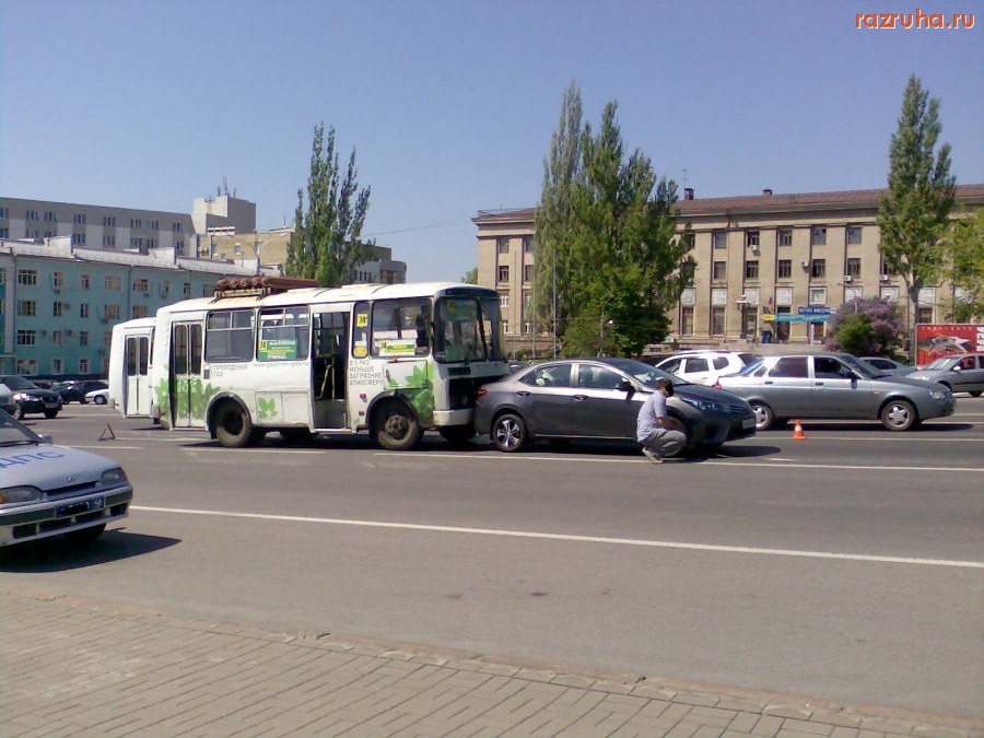 ДТП - Поцелуй от маршрутки