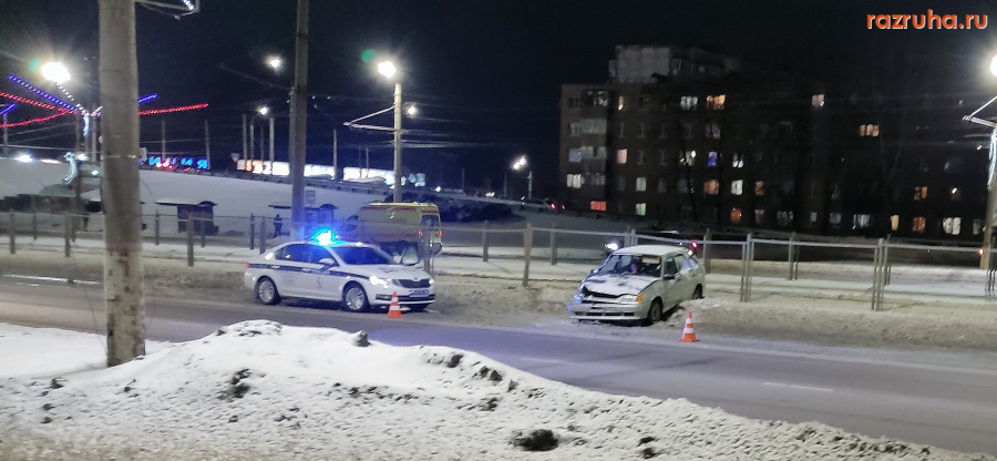 ДТП - Разворот на обочину