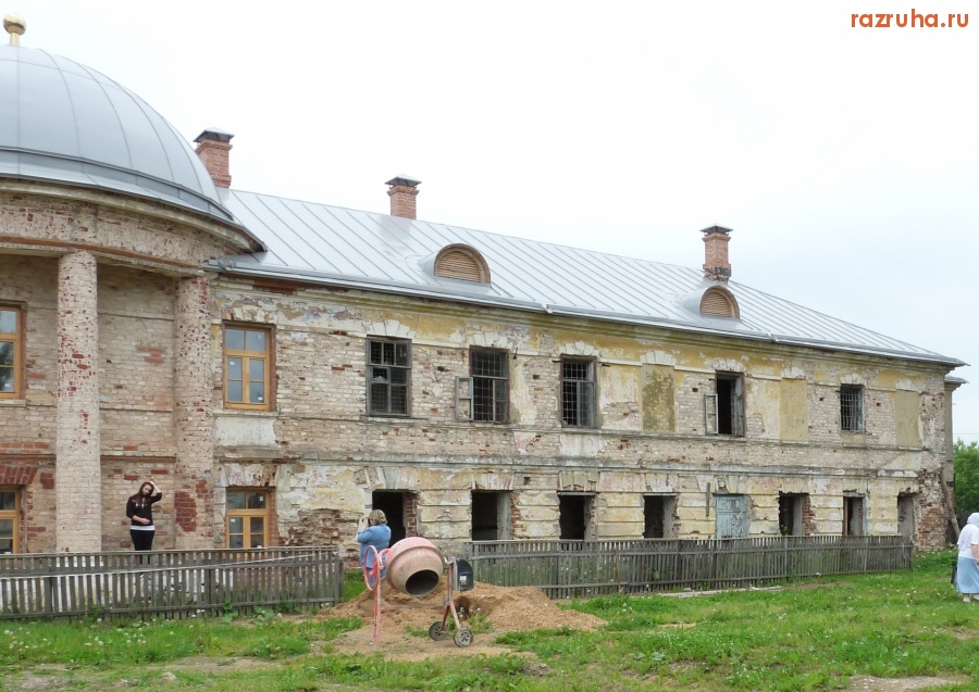 Торжок - Разломаный монастырь