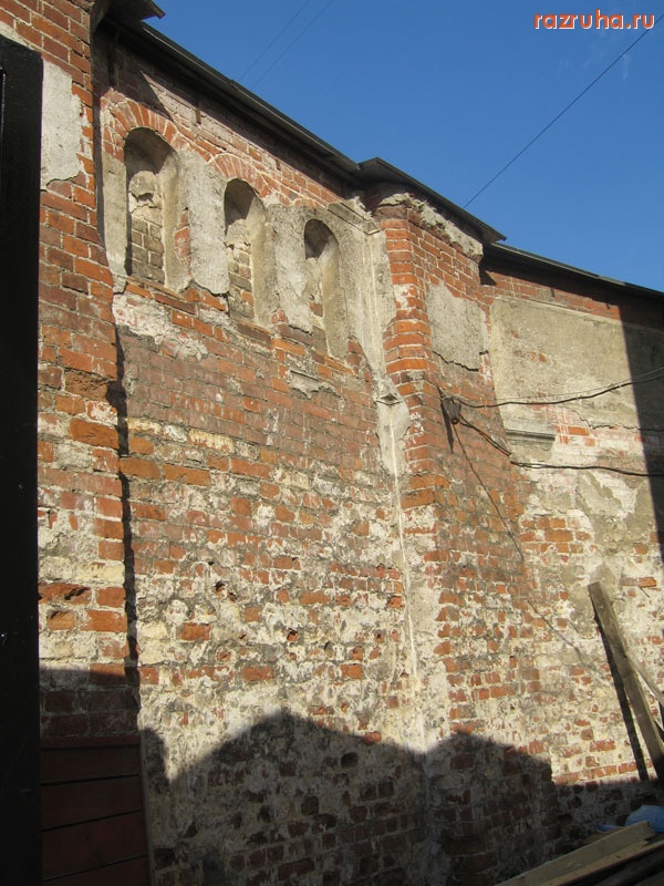 Москва - Ивановский монастырь. Стена