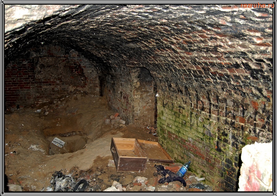 Москва - Поземелье старой усадьбы