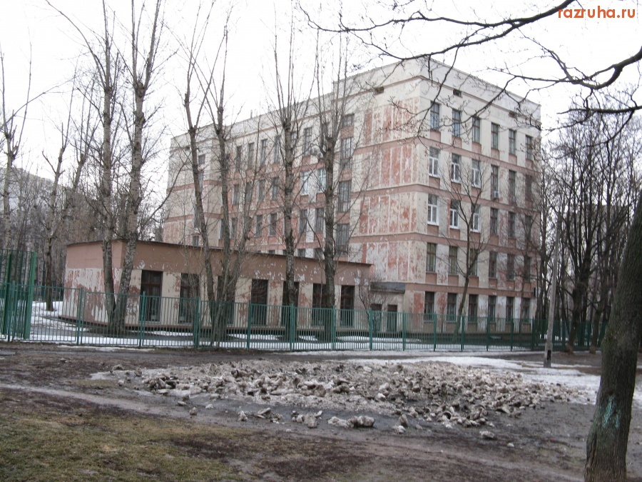 Москва - Облезлая школа.