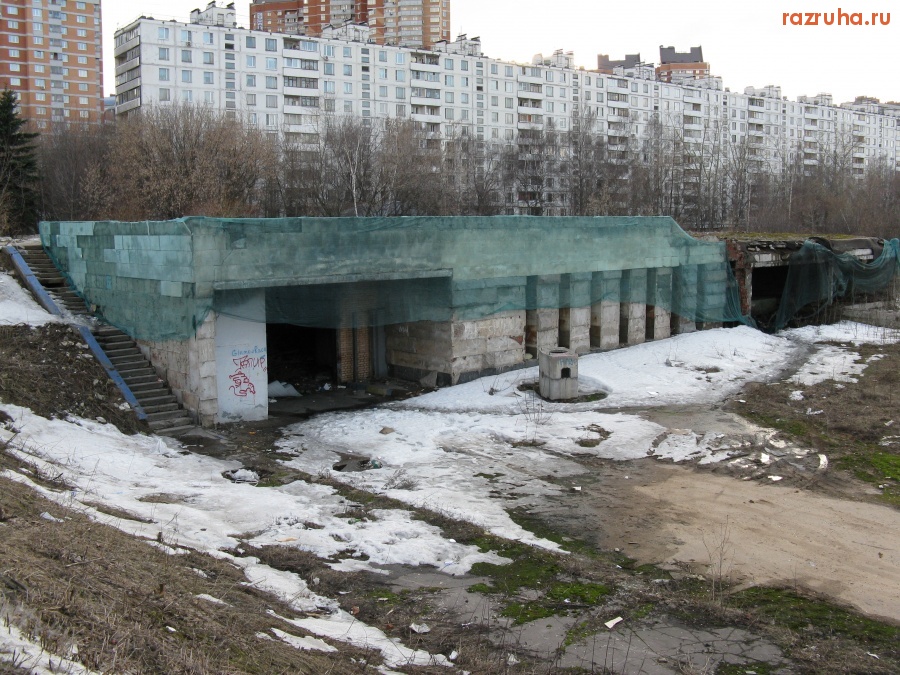 Москва - Развалины гостиницы 