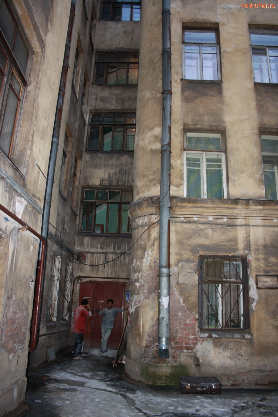 Санкт-Петербург - СПБ. ПЕТРОГРАДСКИЙ РАЙОН. ФАСАДЫ