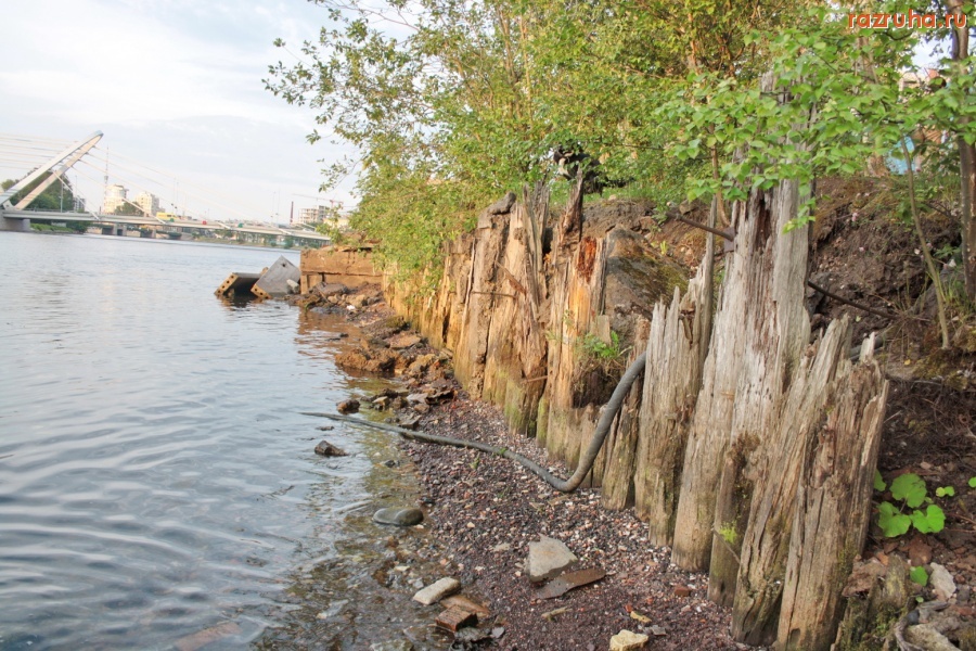 Санкт-Петербург - Петроградский район.  Малая Невка. Берега.