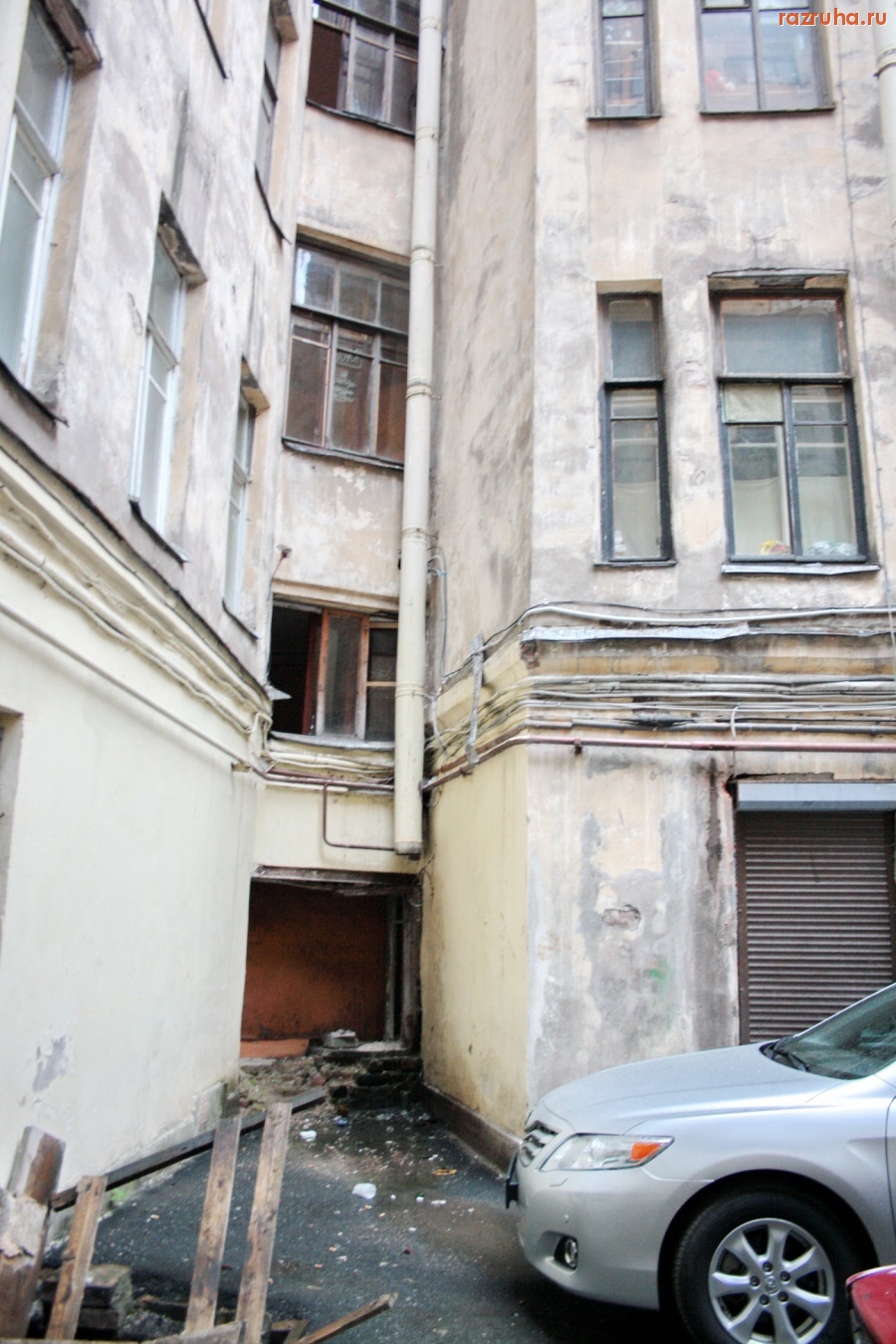 Санкт-Петербург - СПБ, Петроградский район. ОТЧЕТНАЯ ПОКАЗУХА! Кошмары на ул. Ропшинской.