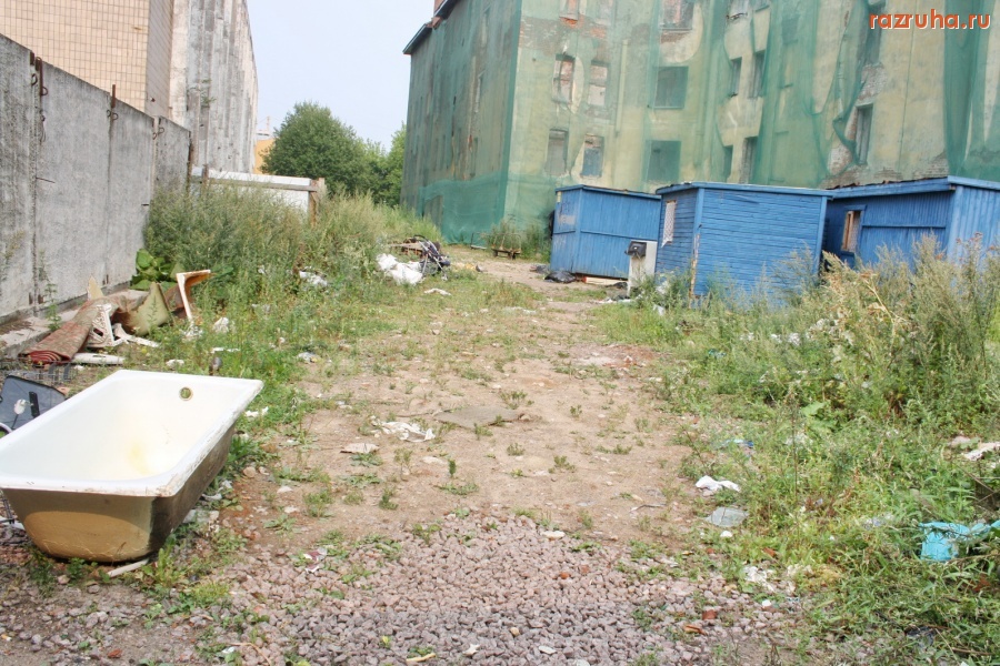 Санкт-Петербург - Петроградский район. Ул. Пионерская. Кому выгоден долгосторой в четверть века