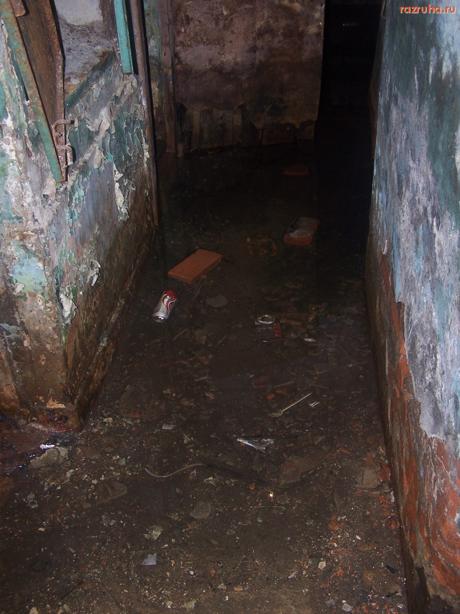 Санкт-Петербург - подвал в Адмиралтейском районе