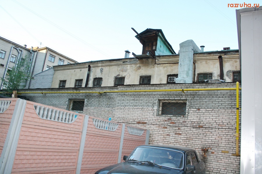 Санкт-Петербург - Петроградский район. Большая Монетная улица, дома 13-15, Каменноостровский проспект 18. Дворы, фасады.