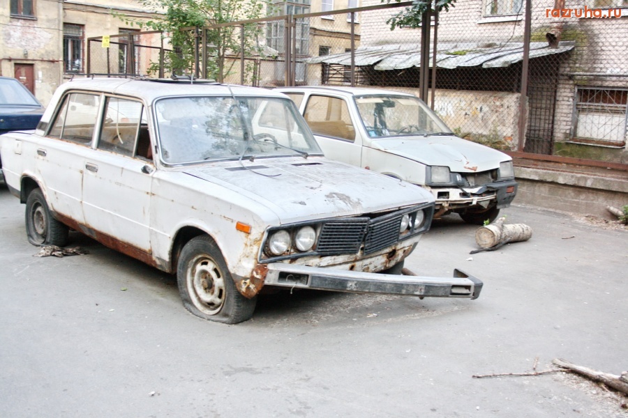 Санкт-Петербург - Санкт-Петебург, Петроградский район. Парковка во дворе ул. Большая Монетная, д 8-10 и Каменноостровского 24.