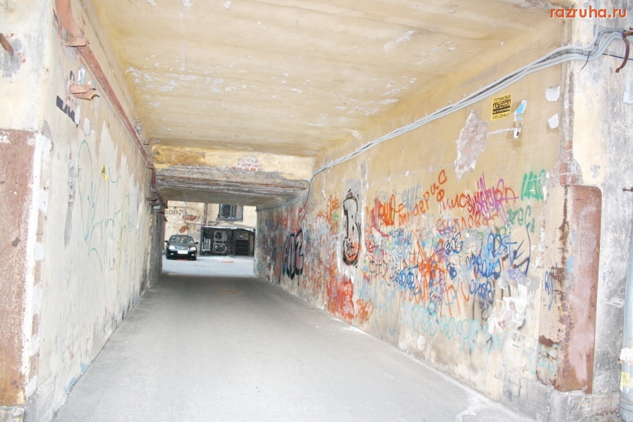 Санкт-Петербург - Санкт-Петербург, Каменностровский проспект, 26-28. Дом Бенуа. В отчетах показуха, на деле разруха.