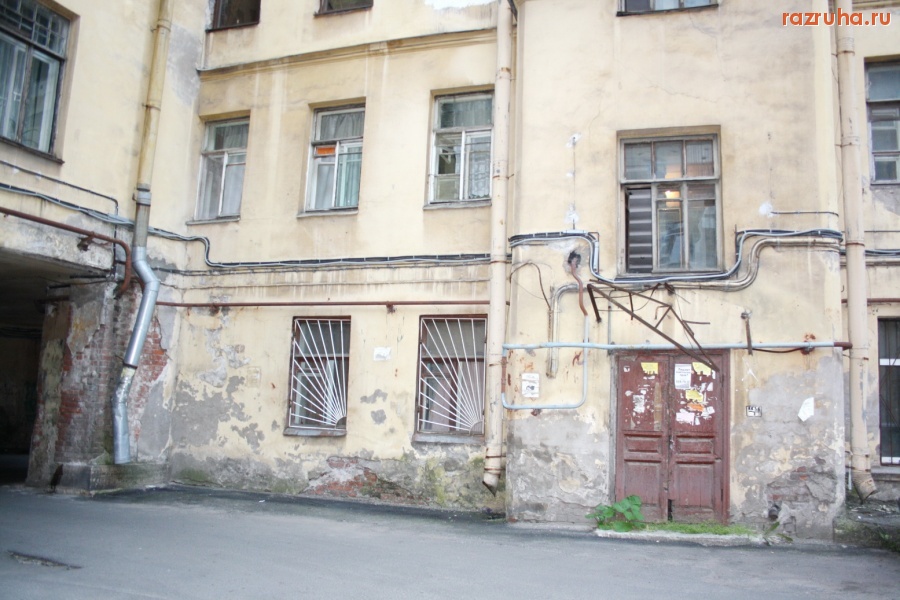 Санкт-Петербург - Санкт-Петербург, Каменностровский проспект, 26-28. Дом Бенуа. В отчетах показуха, на деле разруха.