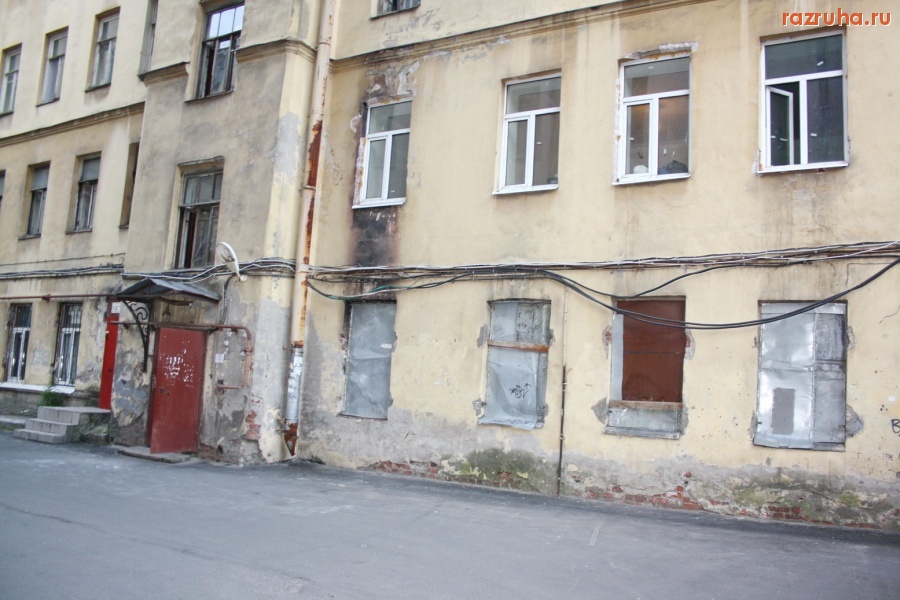 Санкт-Петербург - Санкт-Петербург, Петроградский район, Каменноостровский 26. Дом Бенуа. Расселен и заселен.