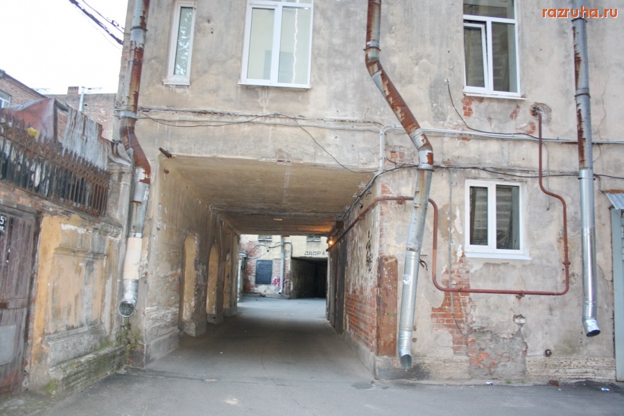 Санкт-Петербург - Санкт-Петербург, Каменностровский проспект, 26-28. Дом Бенуа. В отчетах показуха, на деле разруха.