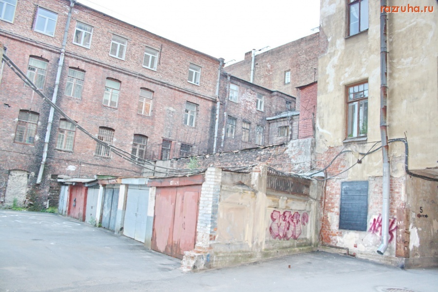 Санкт-Петербург - Санкт-Петербург, Каменностровский проспект, 26-28. Дом Бенуа. В отчетах показуха, на деле разруха.