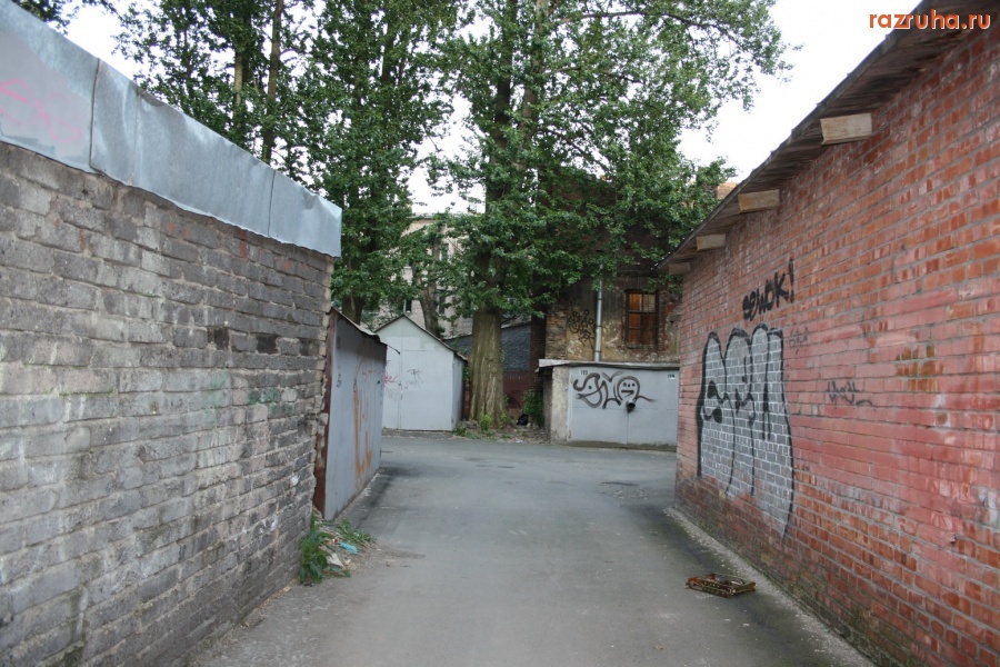 Санкт-Петербург - Санкт-Петербург, Каменностровский проспект, 26-28. Дом Бенуа. В отчетах показуха, на деле разруха.