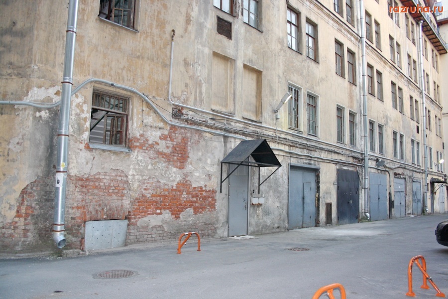 Санкт-Петербург - Санкт-Петербург, Каменностровский проспект, 26-28. Дом Бенуа. В отчетах показуха, на деле разруха.