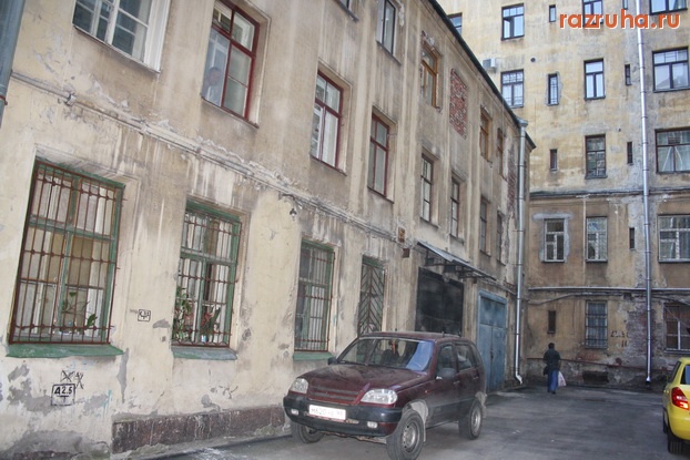 Санкт-Петербург - Санкт-Петербург, Каменностровский проспект, 26-28. Дом Бенуа. В отчетах показуха, на деле разруха.