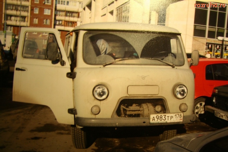 Санкт-Петербург - ВНИМАНИЕ !! НУЖНА ПОМОЩЬ! УГНАНА МАШИНА у благотворительного фонда Св.Димитрия Солунского. НА ЭТОЙ МАШИНЕ РАЗВОЗИЛИ ЕДУ БЕЗДОМНЫМ.