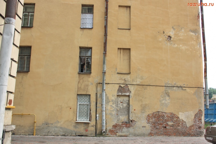 Санкт-Петербург - Петроградский район. НАБЕРЕЖНАЯ АДМИРАЛА ЛАЗАРЕВА, 16.