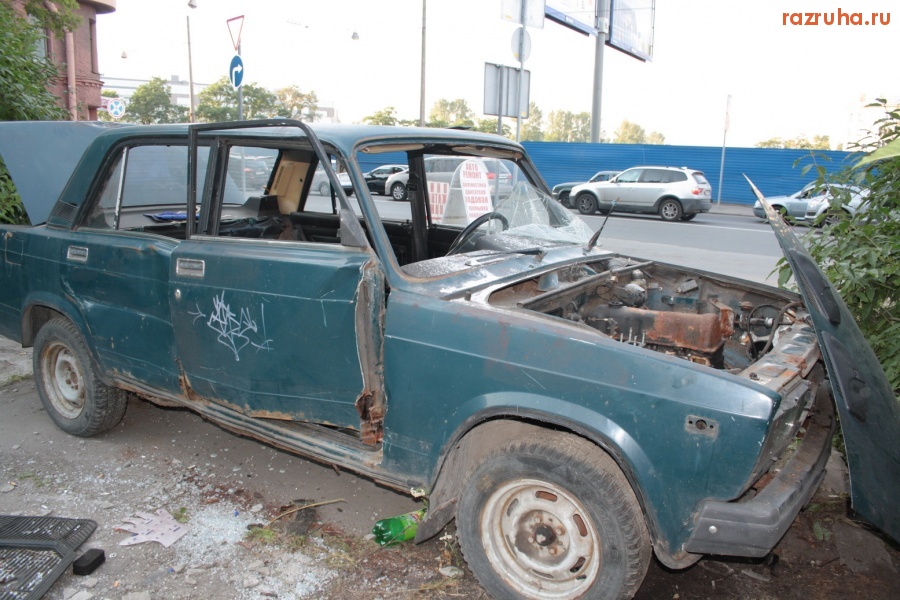 Санкт-Петербург - Автотруп на ул. Пионерской.