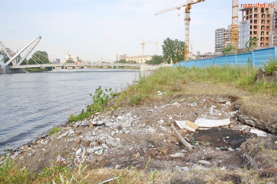 Санкт-Петербург - Петроградский район. Малая Невка. Набережная.