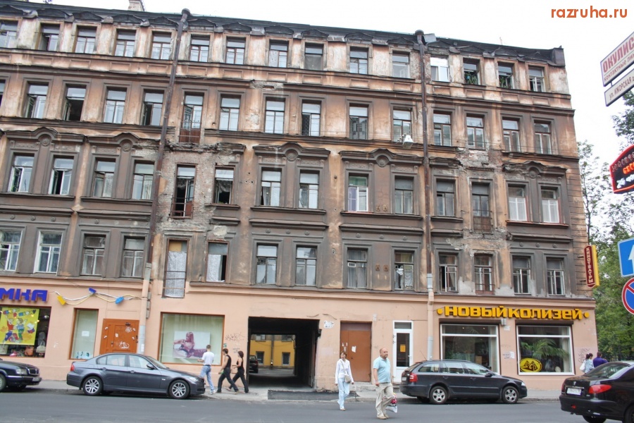 Санкт-Петербург - Петроградский район. Малый проспект ПС. Дворики, фасады.