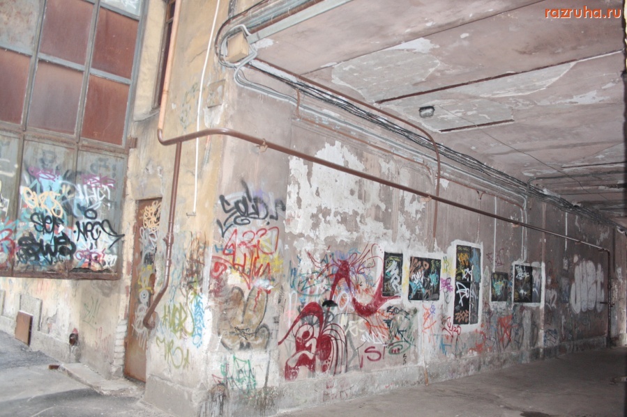 Санкт-Петербург - Петроградский район. Арки, дворики, фасады улиц Ижорская и Колпинская