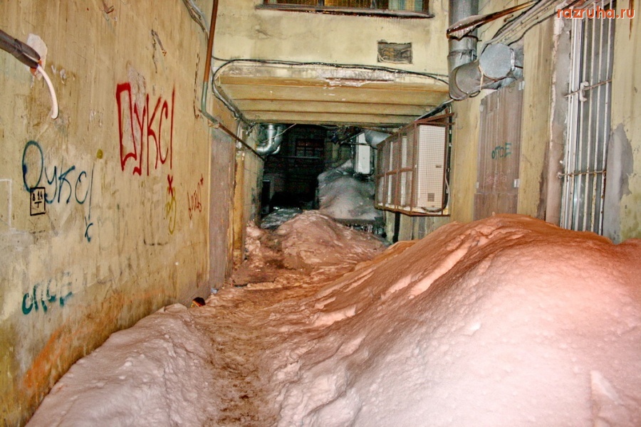 Санкт-Петербург - Петроградские проходные дворики