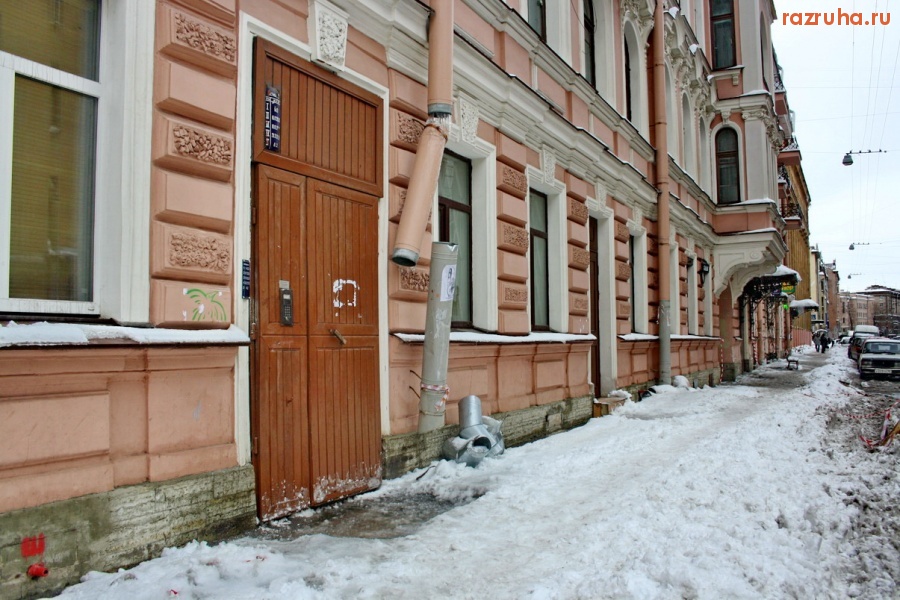 Санкт-Петербург - Петроградский район.  Журналист рассказал об этом в эфире и был уволен