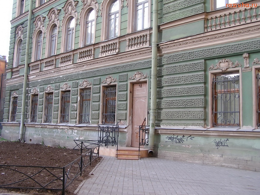 Санкт-Петербург - Петроградский район, дом 8 по ул. Ленина.