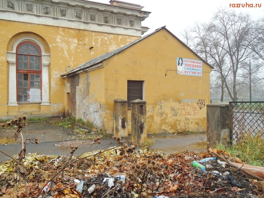 Санкт-Петербург - Вопрос депутатам  В. Макарову и Н. Мартиновичу: - кто из интендантов Можайки спер ворота?