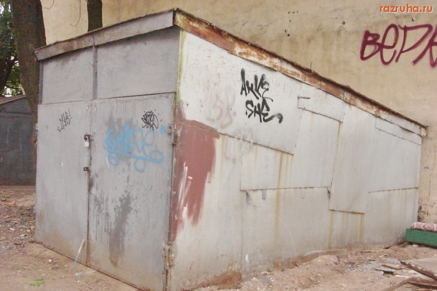 Санкт-Петербург - Петроградский район. Из интервью Алексея Делюкина 2006 года: 