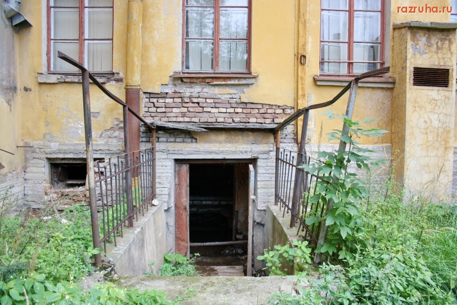 Санкт-Петербург - Петроградский район.  Ул. Красного Курсанта. Строения Военно-инженерной космической академии им. А.Ф. Можайского.